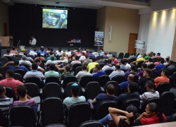 Núcleo Setorial das Auto Mecânicas e Auto Centers Realizou Palestra Sobre Lubrificantes 6 DSC_0004