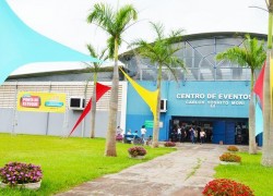 Sucesso na 32ª Feira Ponta de Estoque da ACIC 4 DSC_1008