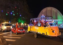 Papais Noéis da ACIC Fazem a Festa no Comércio em Desfile com Carros Temáticos e Moto Limousine! 6 WhatsApp Image 2018-12-20 at 10.07.50