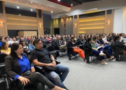 NOITE DE SUCESSO COM PALESTRANTE LIGIA PEREIRA BLANCO, COMO ENCANTAR E FIDELIZAR CLIENTES. 3 5c94e958-4e76-462d-83a2-93577fac4677