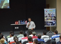 Núcleo Setorial das Auto Mecânicas e Auto Centers Realizou Palestra Sobre Lubrificantes 52 DSC_0027