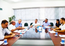 Parabéns Acic 56 Anos e 1000 Associados 15 PAG--FOTO-reunião-assembleia-diretoria