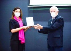 Nova Diretoria tomou posse na ACIC 13 homenagem mulher