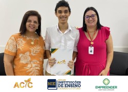 Aqui na ACIC você fica sabendo primeiro! Evento de Premiação Reconhece Alunos Destacados em Cianorte. 13 21