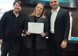 Aqui na ACIC você fica sabendo primeiro! Conclusão do Programa de Desenvolvimento de Lideranças Associativistas (PDLA) - Entrega de Certificados 19 PATRICIA - Copia
