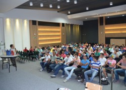 Núcleo Setorial das Auto Mecânicas e Auto Centers Realizou Palestra Sobre Lubrificantes 62 DSC_0032