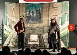 Esquetes finais da Oficina de Iniciação Teatral - Instituto A 5 🎭✨ Celebramos a arte e o início de uma nova história!No dia 14-12, a turma da Oficina de Inicia (2)