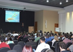 CONJOVE da ACIC Realizou Palestra com Israel Elias 13 DSC_0008