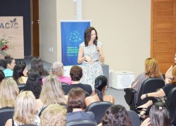 Lígia Guerra Falou Sobre Comportamento Feminino na ACIC 6 DSC_1032