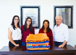 Loja Zamber e ACIC em “Atitude Empreendedora Contra o Frio” 3 MAT-ENTREGA-MANTAS-