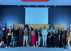 Esquetes finais da Oficina de Iniciação Teatral - Instituto A 17 🎭✨ Celebramos a arte e o início de uma nova história!No dia 14-12, a turma da Oficina de Inicia (8)