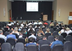 CONJOVE da ACIC Realizou Palestra com Israel Elias 3 DSC_0017