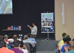 Núcleo Setorial das Auto Mecânicas e Auto Centers Realizou Palestra Sobre Lubrificantes 78 DSC_0040