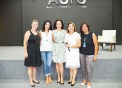 Lígia Guerra Falou Sobre Comportamento Feminino na ACIC 4 DSC_1083