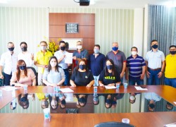 Candidatos a Prefeito de Cianorte Assinaram Protocolo de Intenções 3 DSC_0653