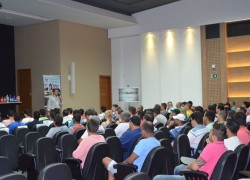 Núcleo Setorial das Auto Mecânicas e Auto Centers Realizou Palestra Sobre Lubrificantes 70 DSC_0036