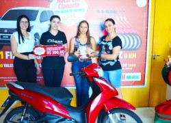 Acic entregou prêmios da promoção de Natal 29 Vendedora-Simone-Cardoso-Clique-Presentes