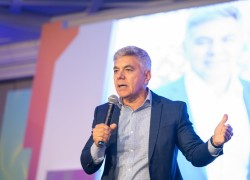 ACIC recebe Selo Ouro de Referência em Atendimento do Sebrae 21 inove-40