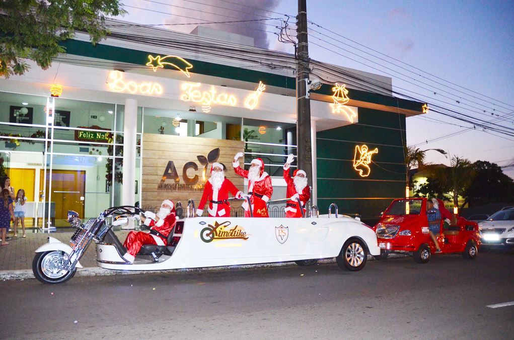 Papai Noel de Limousine