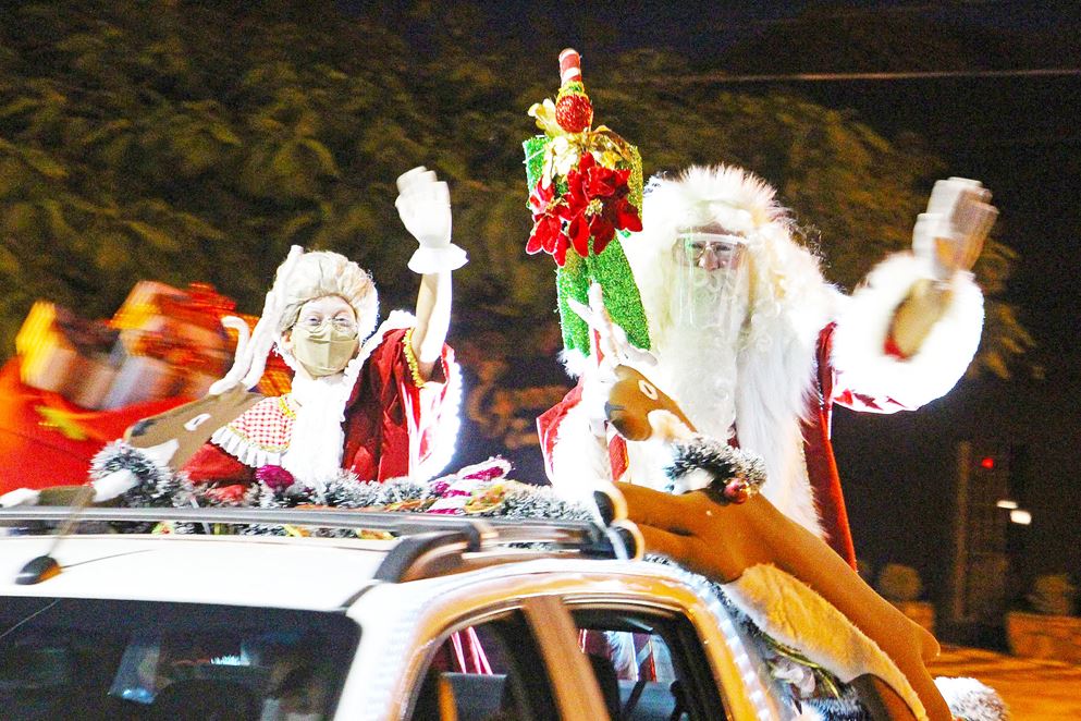 Papai Noel Chegou dando início a programação de Natal 2