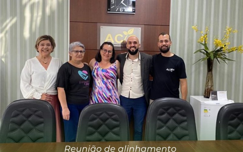 Aqui na ACIC você fica sabendo primeiro! Reunião de alinhamento com a equipe da ong Ensina-me a viver e P.A.S sobre as ações do Outubro Rosa, Novembro Azul e Natal Solidário! 10