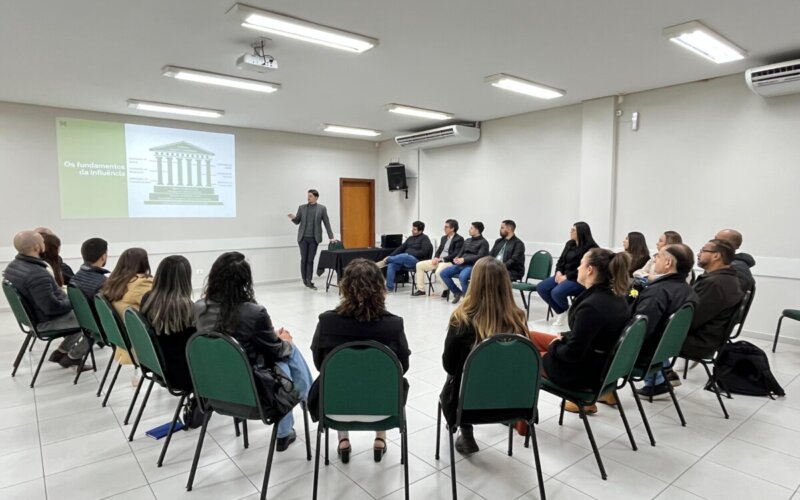 DALE CARNEGIE: Café com Empresários discute estratégias para liderar equipes com alta performance 8